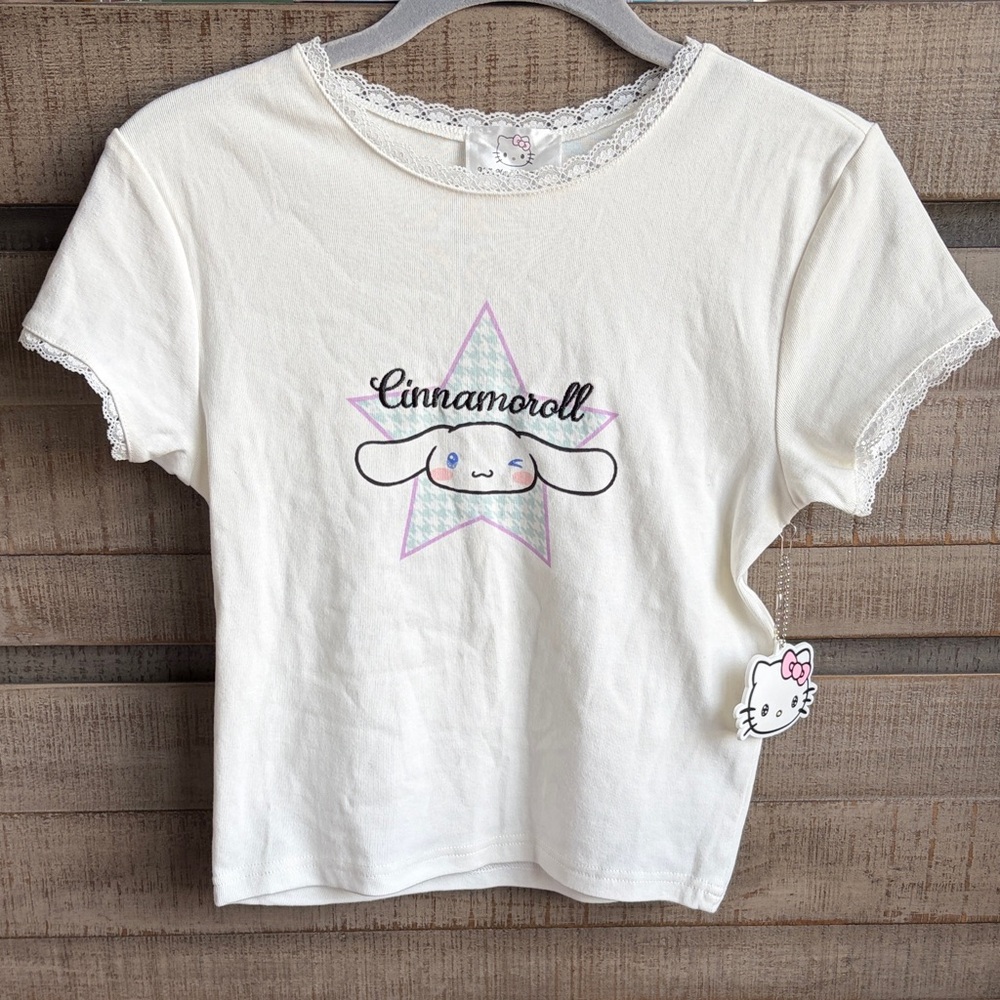 Forever 21 Cream Cinnamoroll Tee